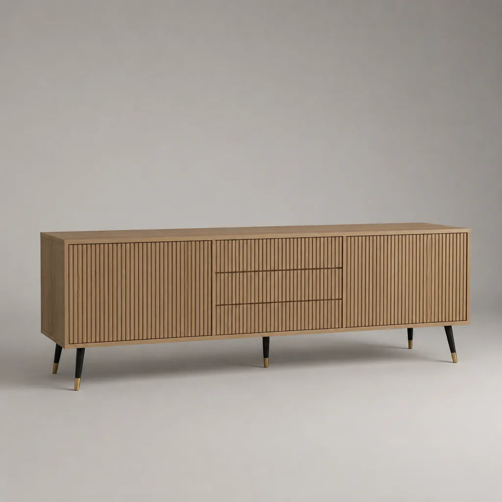 TV-Lowboard aus Holz und Metall mit 2 Türen und 3 Schubladen, Eiche Natur, Schwarz und Messingfarben, 180 × 40 × 65 cm